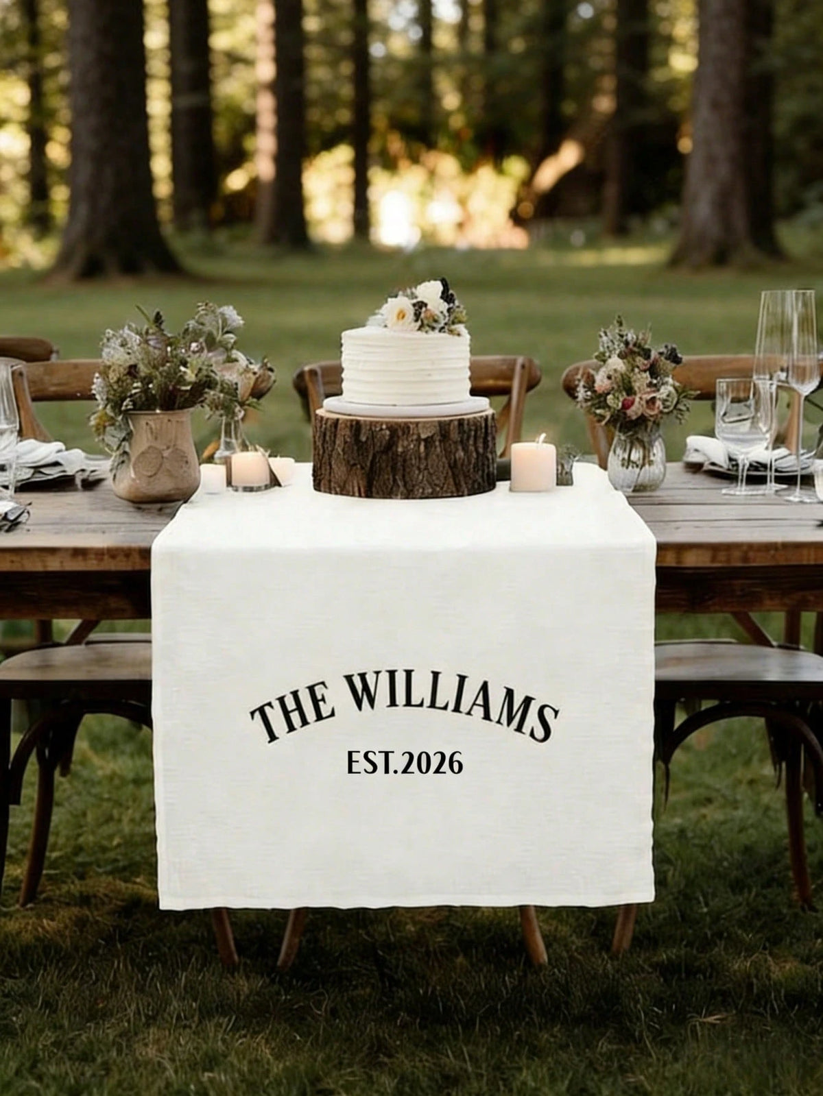 1pc Personalized Family Name Wedding Table Runner- Linen Banner, Bride & Groom Sweetheart Table Decor, Wedding Reception, Valentine's Day, Anniversary