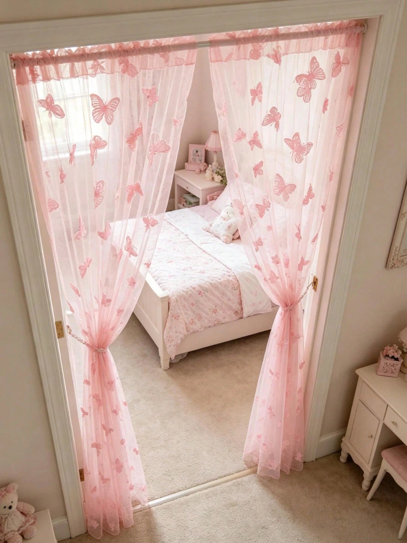 1pc Pink Butterfly Perforated Door Curtain, Rod-Pocket Mesh Door Curtain, DIY Fabric, DIY Mosquito Net Door Curtain, Baby Crib Curtain, Bedroom Door Curtain, Wall Decor Backdrop, Baby Room Decoration