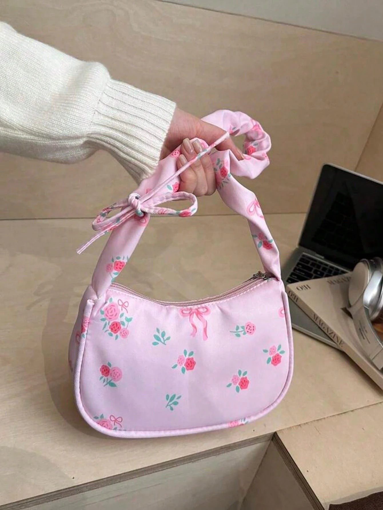 1pc Pink Nylon Printed Zipper Casual Women's Shoulder Bag, Multipurpose For Daily Use