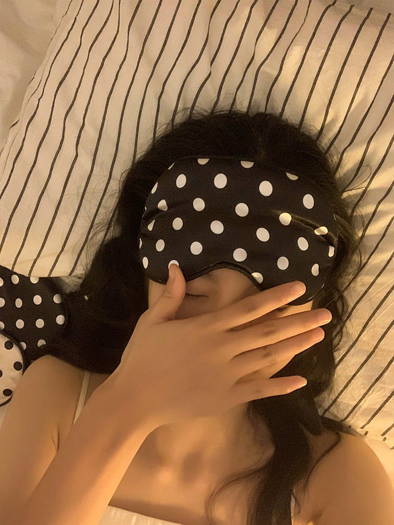 1pc Polka Dot Pattern Silk-Like Elastic Blackout Sleep Eye Mask