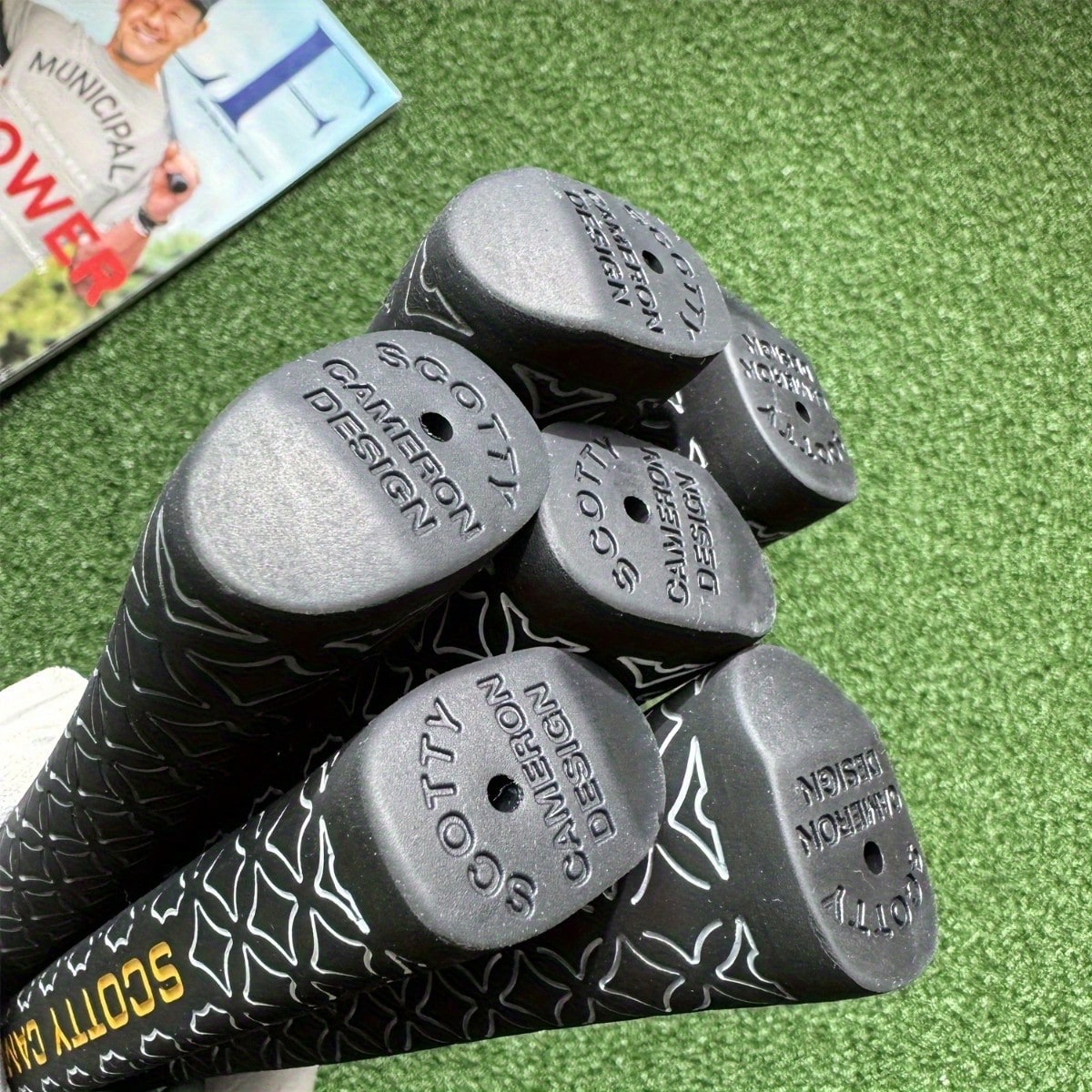 1PC Putter Grip, Lightweight Durable Rubber Putter Handle, Shock-Absorbing Non-Slip Texture, Grip Professional & Amateur