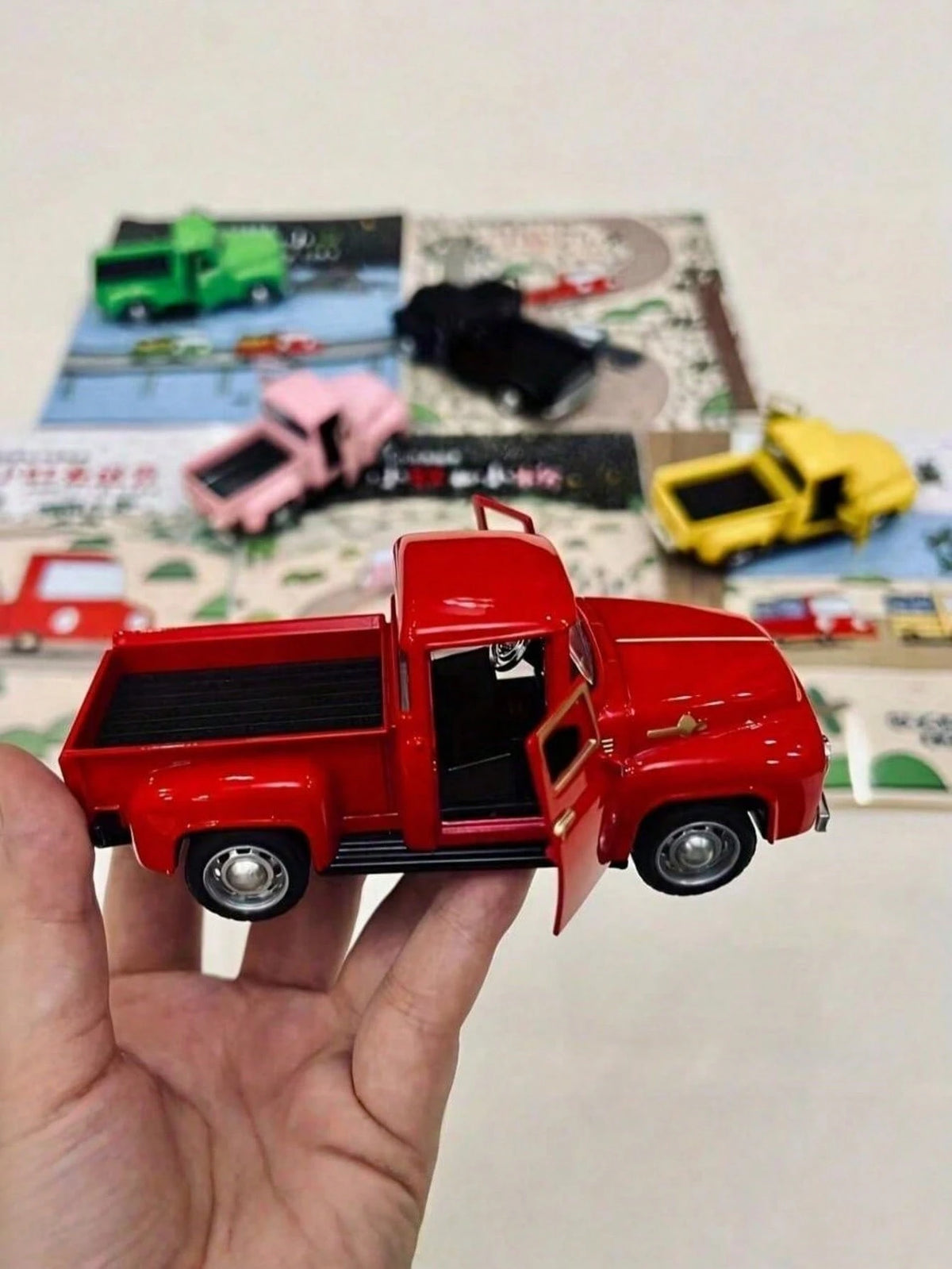 1pc Retro Alloy Metal Pickup Truck Decoration- Pink & Red Classic Car Model With Decor, Openable Doors, Required- Ideal For Home & Office Decor, Toy Vehicle Collection