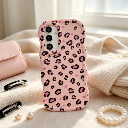 1pc Rose Red Leopard Print Minimalist Black Pink Cute Matte Fresh European American Ins Gentle Style Beautiful Fashion Vintage, Macaron Color Full Coverage Anti-Drop Fresh Colorful Wave Shape Cream St