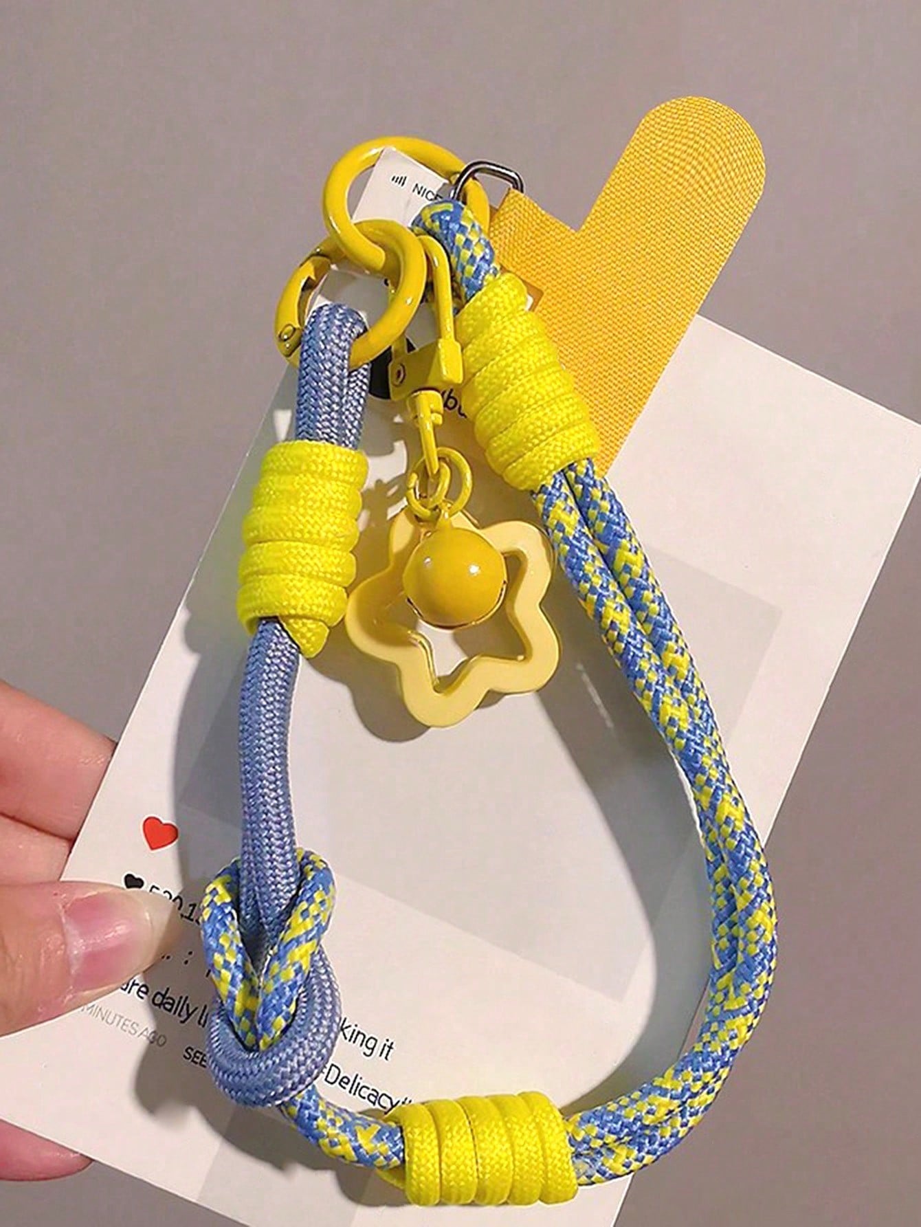 1pc Star Charm Wrist Phone Lanyard, Detachable Dual-Use Thumb Loop Wrist Strap, Outdoor Travel Hiking Braided Durable Wrist Cord Unisex, Comes With Pad (No Photo Card Included)
