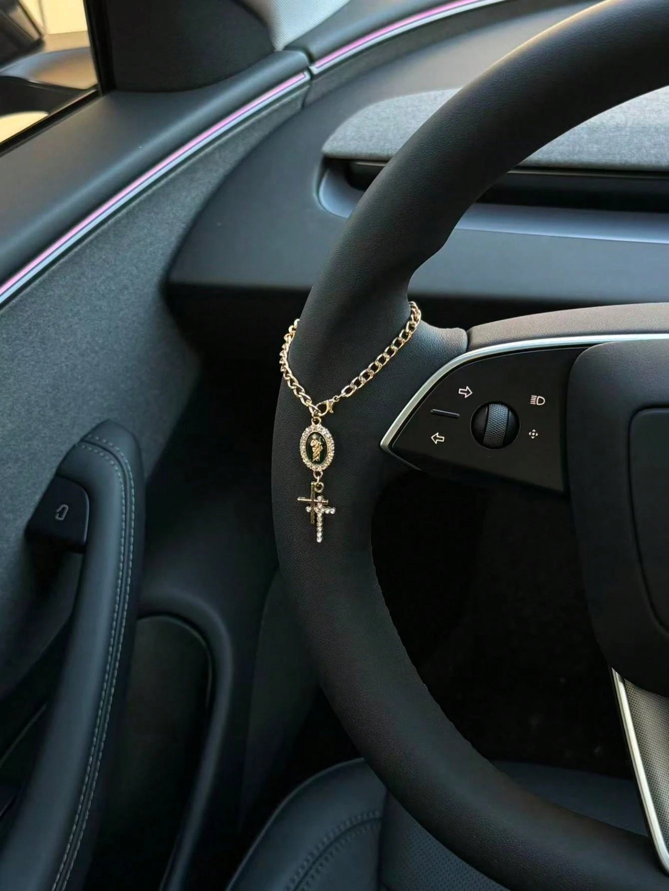 1pc Steering Wheel Decor, 15cm Adjustable Length, Minimalist, Cute, Creative Rosary Bead Car Pendant Accessory, Unique Fashion Car Hanging Decoration