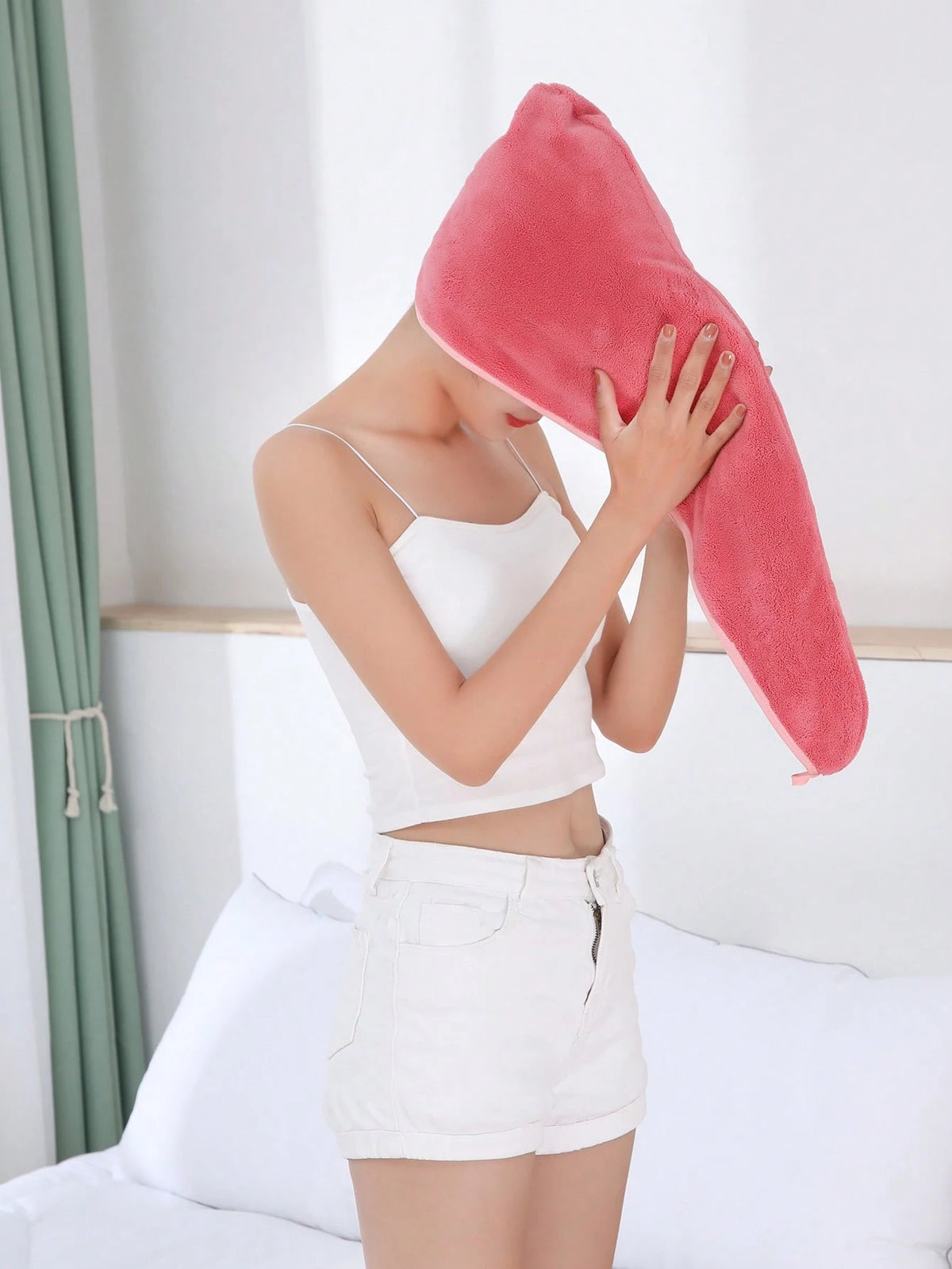 1pc Strawberry Printed Bath Cap Hair Drying Towel, Made Of Coral Fleece, Soft And Absorbent, Suitable For All Seasons In Bathroom Home Bathroom Decor Fall Decor Back To School Hair Bonnet Shower Towel