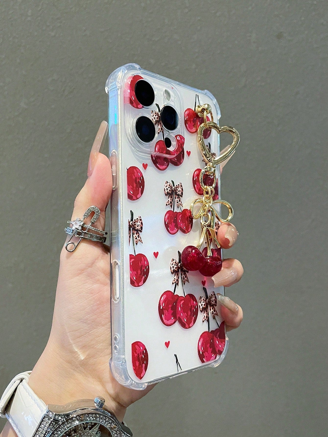 1pc Transparent Solid Color Phone Case With Camera Protection And Cute Cartoon Cherry Leopard Bow Pattern, With Cherry Pendant Charm, Compatible With IPhone 18/18Pro/17Promax/17/17Air/17pro/17promax/1