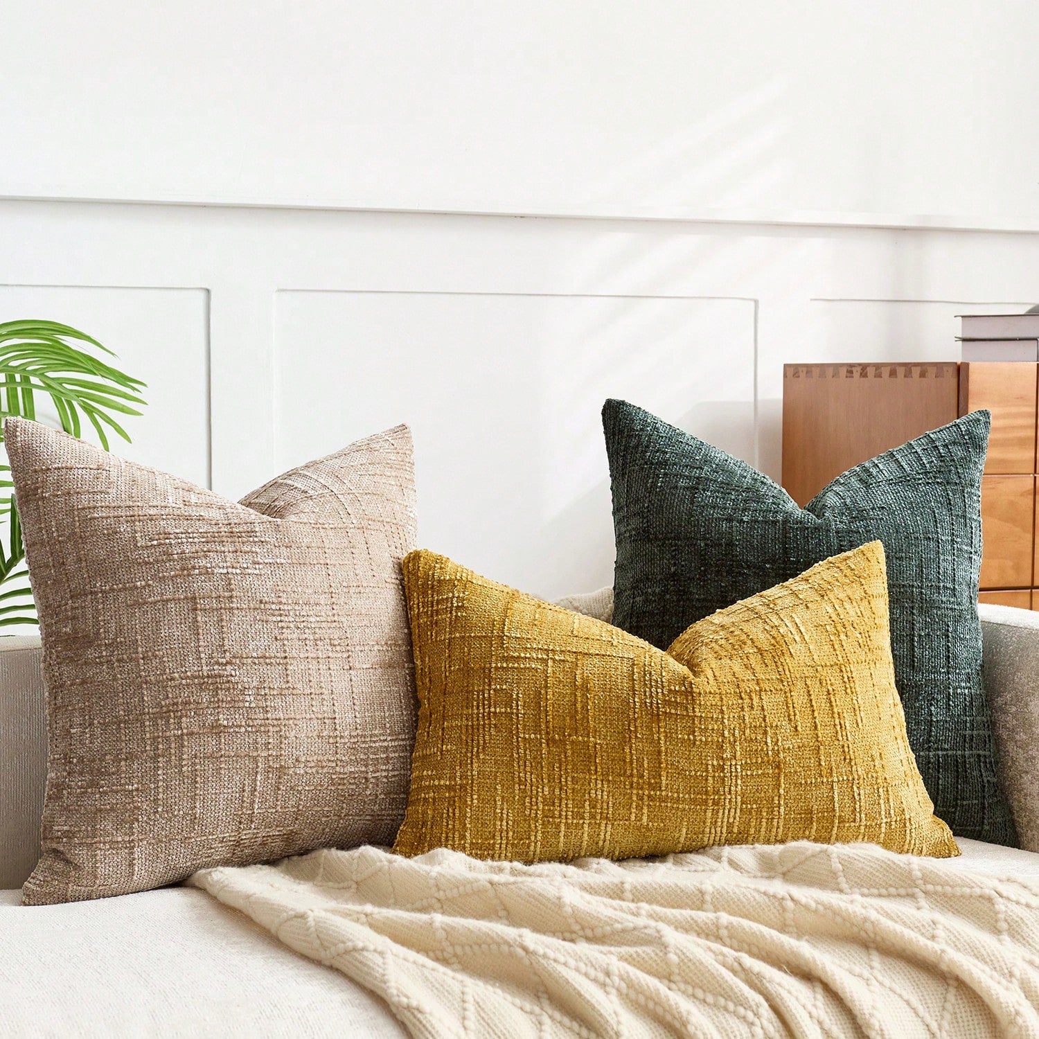1pc Vintage Chenille Striped Throw Pillow Cover In Deep Beige (Pillow Insert Not Included), 100% Polyester Woven With Zipper, Machine Washable, Geometric Pattern Decorative Cushion Cover For Sofa, Bed