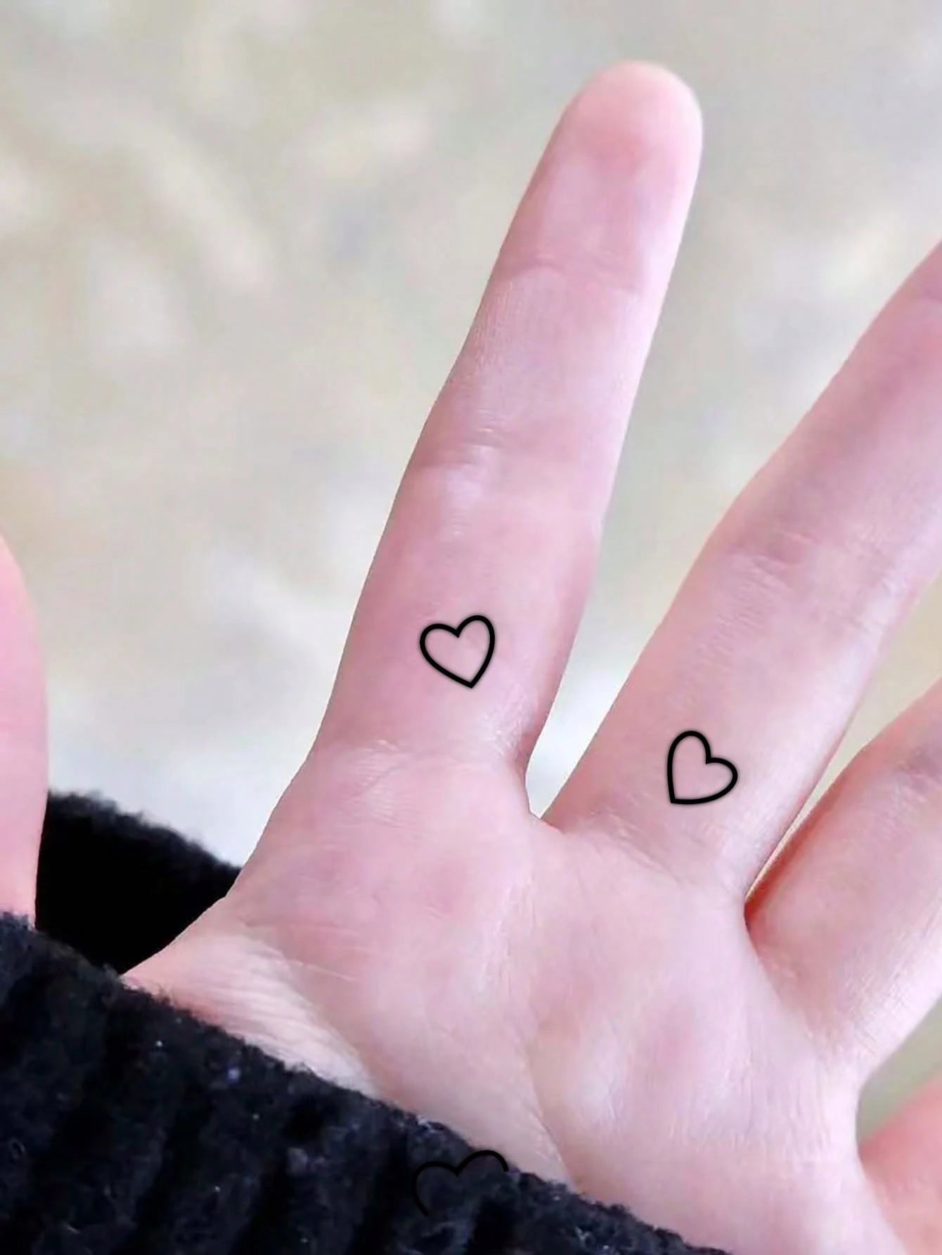 1pc Waterproof Temporary Tattoo Sticker, Hand-Drawn Heart Design, Body Art, Fake Tattoo, Glitter Tattoo For Finger, Wrist, Ankle, Unisex, Sweat-Proof,Sketch Style