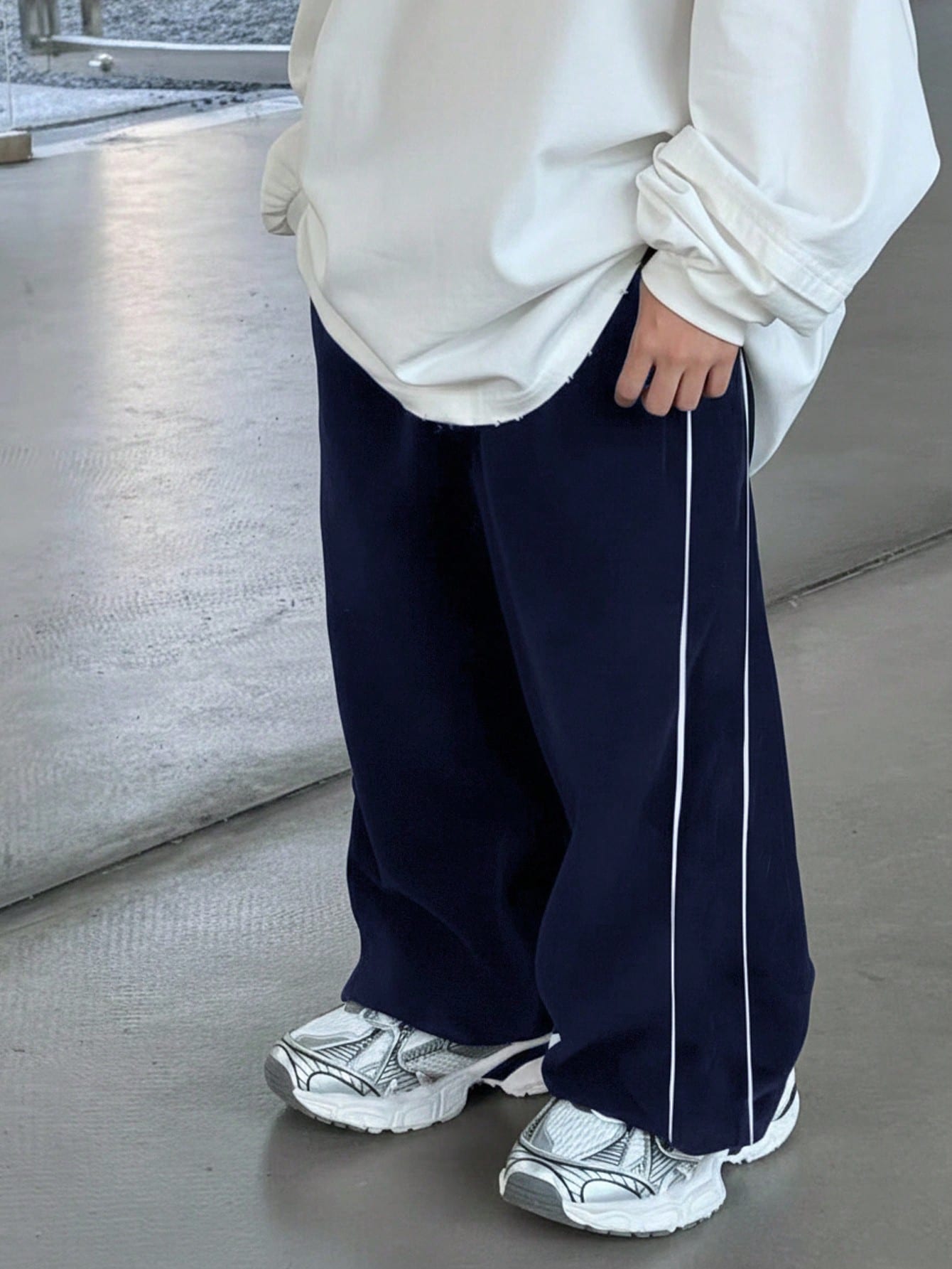 1pc Young Boys' Casual Sports Pants,Straight Leg,Soft & Comfortable,With Drawstring Decoration,Suitable For Daily Wear,School,Outdoor,All Season