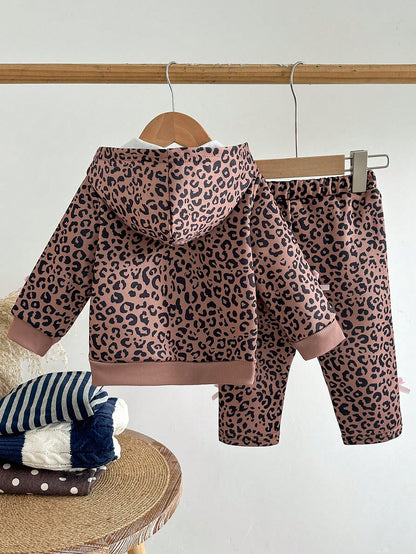 2026 Autumn/Winter Girls' Coffee Leopard Print Hooded Thermal-Lined 2-Piece Set, Pink Pony Digital Print Bow Zipper Jacket And Pants Outfit, Vintage Sweet Cool Thickened Casual Kids Wear For Sma