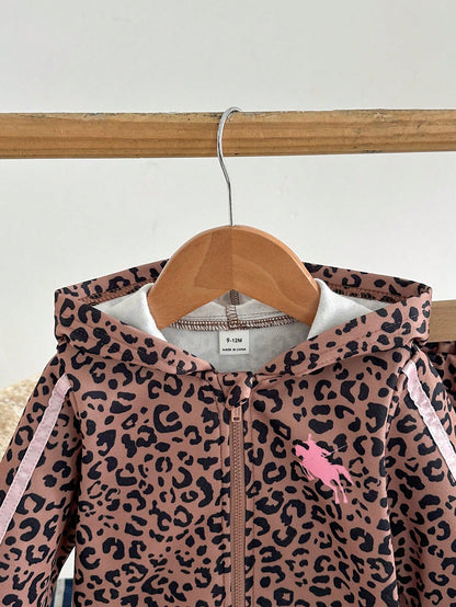 2026 Autumn/Winter Girls' Coffee Leopard Print Hooded Thermal-Lined 2-Piece Set, Pink Pony Digital Print Bow Zipper Jacket And Pants Outfit, Vintage Sweet Cool Thickened Casual Kids Wear For Sma
