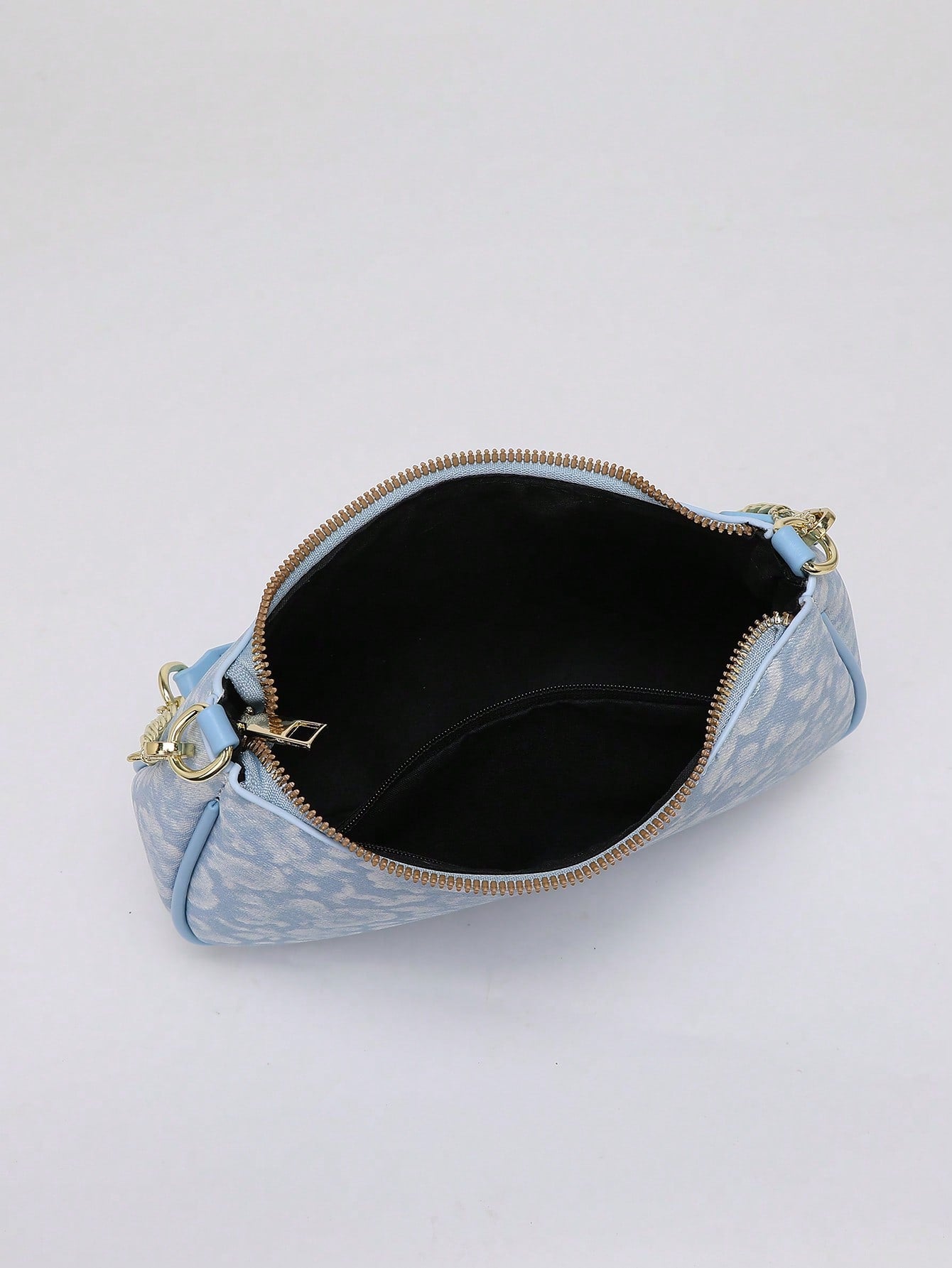 2026 New Fashion Classic Versatile Letter Graphic Design Solid Color PU Leather Crescent Shoulder/Underarm Bag, Stylish Printed Bag, Y2K Shoulder/Underarm Bag, Suitable For Shopping, Can Be Handheld O