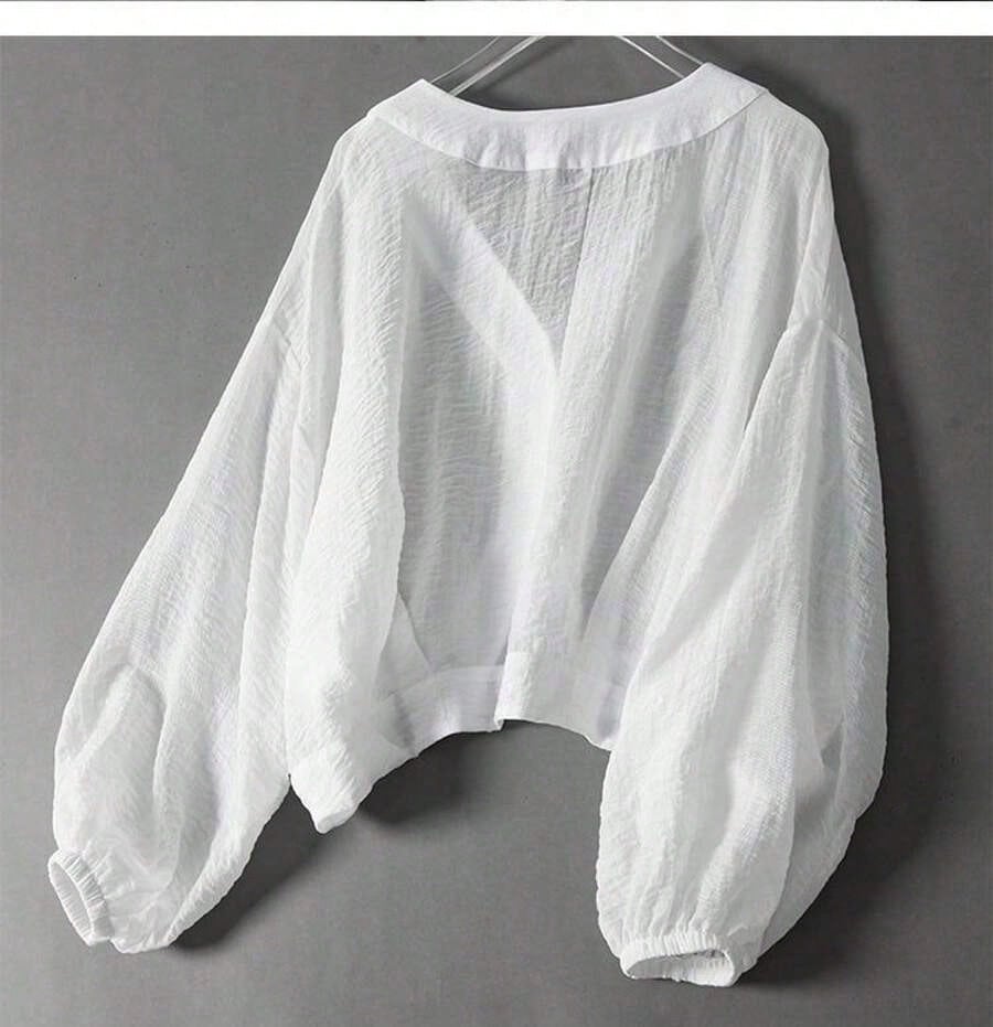 2026 Women's Loose-Fit Lightweight Long-Sleeve Shirt: 100%, Slightly Sheer Design, Slim-Fit Cut,, Casual Style, Youthful-Looking Long-Sleeve Shirt,Bre