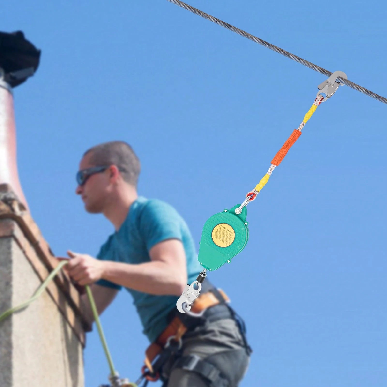 23ft Self Retracting Lifeline, 330 LBS Fall Arrester Fall Protection Device With Alloy Steel Hook & Steel Wire Rope For Working High Above The Ground, Engineering Construction, Electrical Maintenance