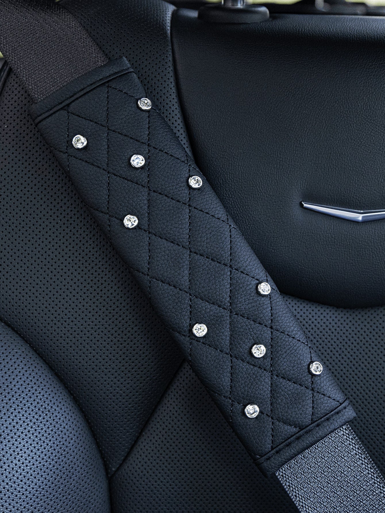 2pcs/1pc Car Interior Safety Belt Shoulder Protection Cover, Artificial Diamond Artificial Leather Shoulder Protection Cover, All Season Universal