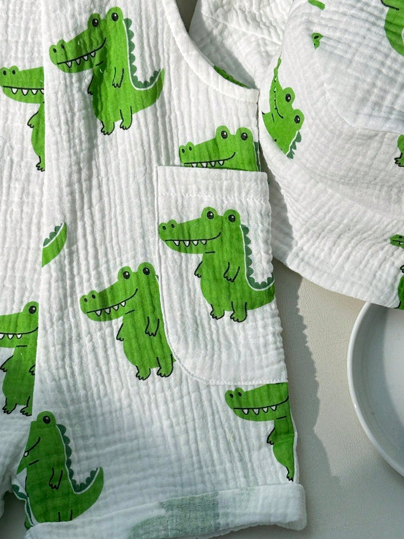2pcs Baby Boy Summer Cute Crocodile Print Bib Overalls And Hat Set, Newborn Bib Pants, Infant Toddler Bib Pants, Boys Summer Bib Pants And Hat, Unisex