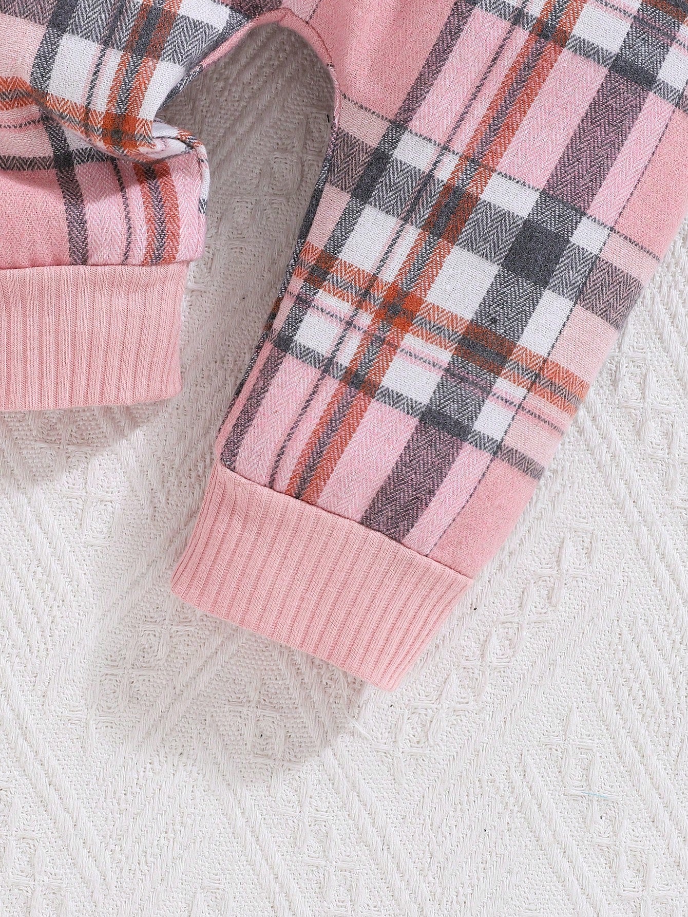 2pcs Baby Girl Autumn/Winter Pink Romper, Plaid Pants And Hat Set