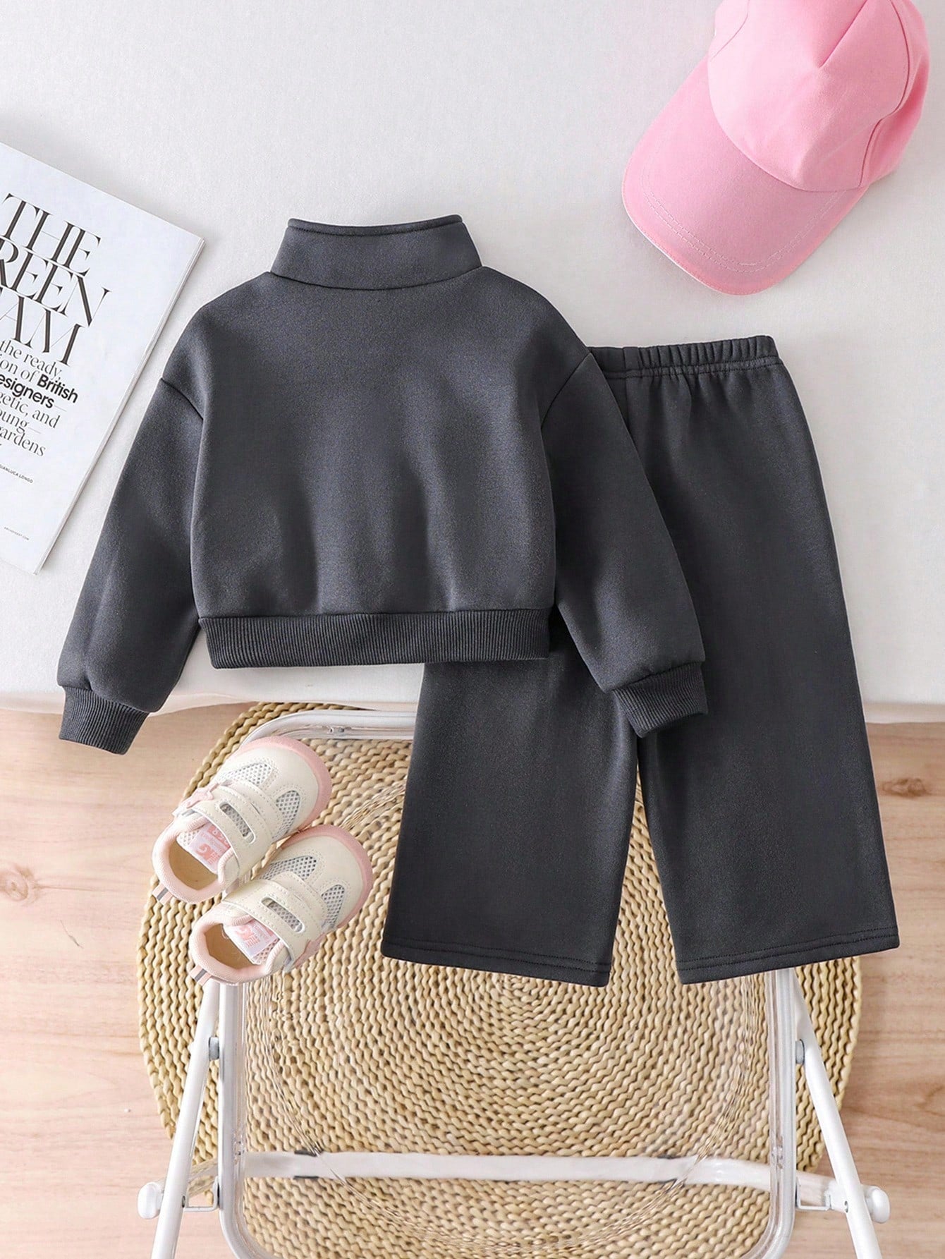 2pcs Baby Girl Fleece Sweatshirt & Pants Set, Embroidered Letter Design, Suitable For Outdoor And Indoor Wear, Autumn/Winter Fall