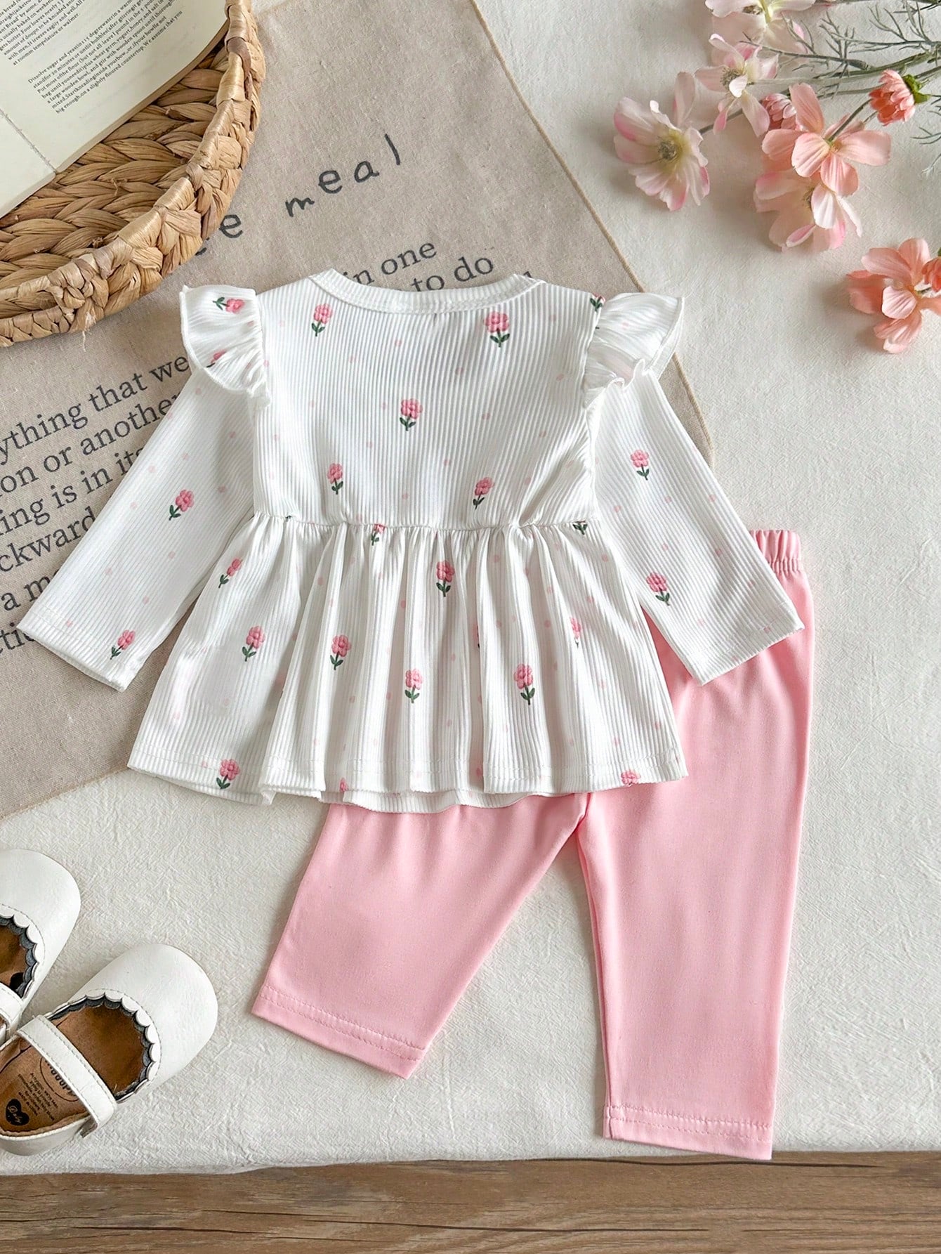 2pcs Baby Girl Sweet Ditsy Floral Two Pieces Set, White Vertical Stripe Long Sleeve Doll Top With Flutter Sleeve Design, All-Over Pink Ditsy Floral, Large Pink Bow On Chest, Loose Fit Skirt-Styl