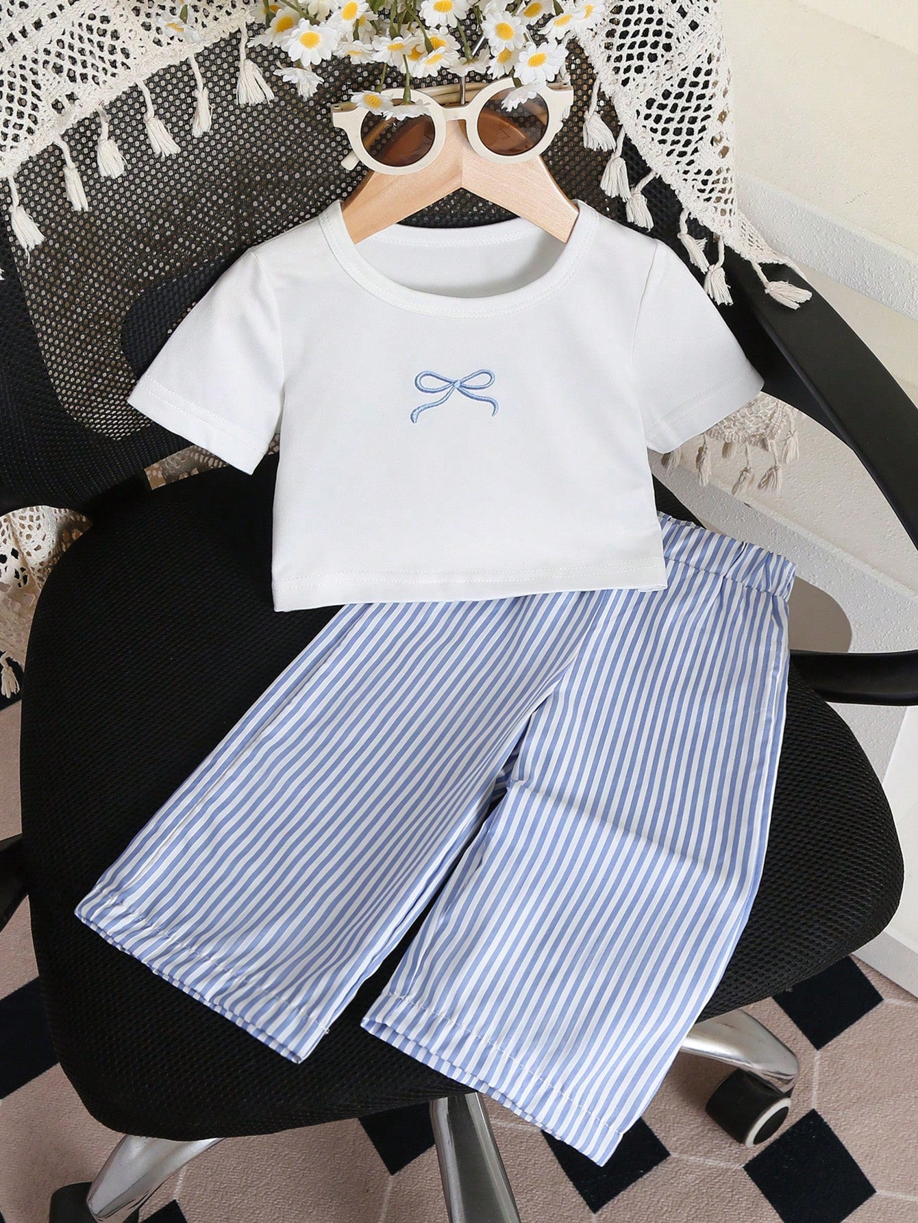 2pcs Baby Girl Toddler/Newborn 0-3Y Cute Casual Cute White Blue And White Striped Bow T-Shirt + Pants Set, Infant Outfit, Spring/Summer Vacation Party