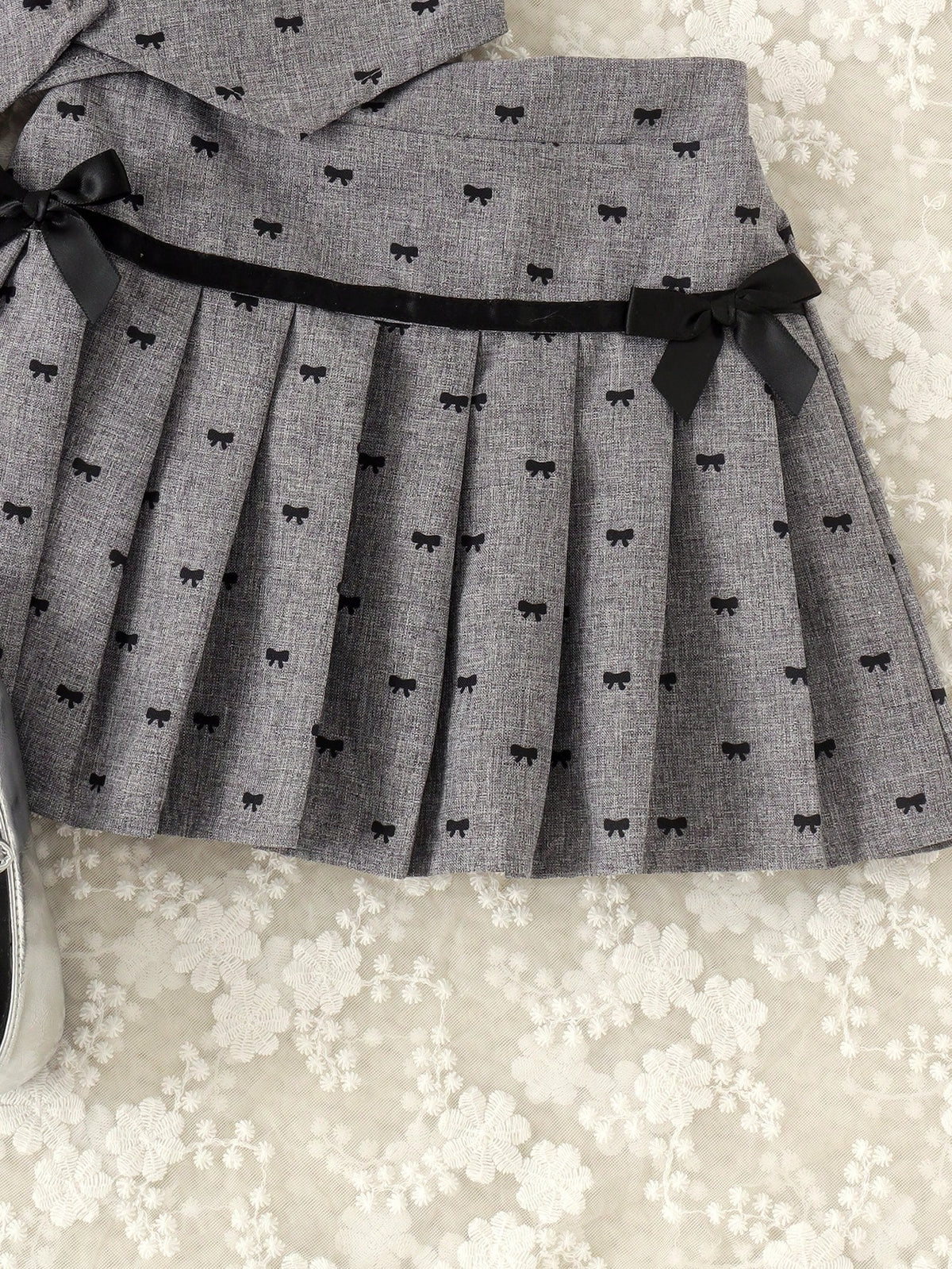 2pcs Baby Girls' Butterfly Print Top With 3D Floral Decor Paired With Pleated Skirt Set, Summer