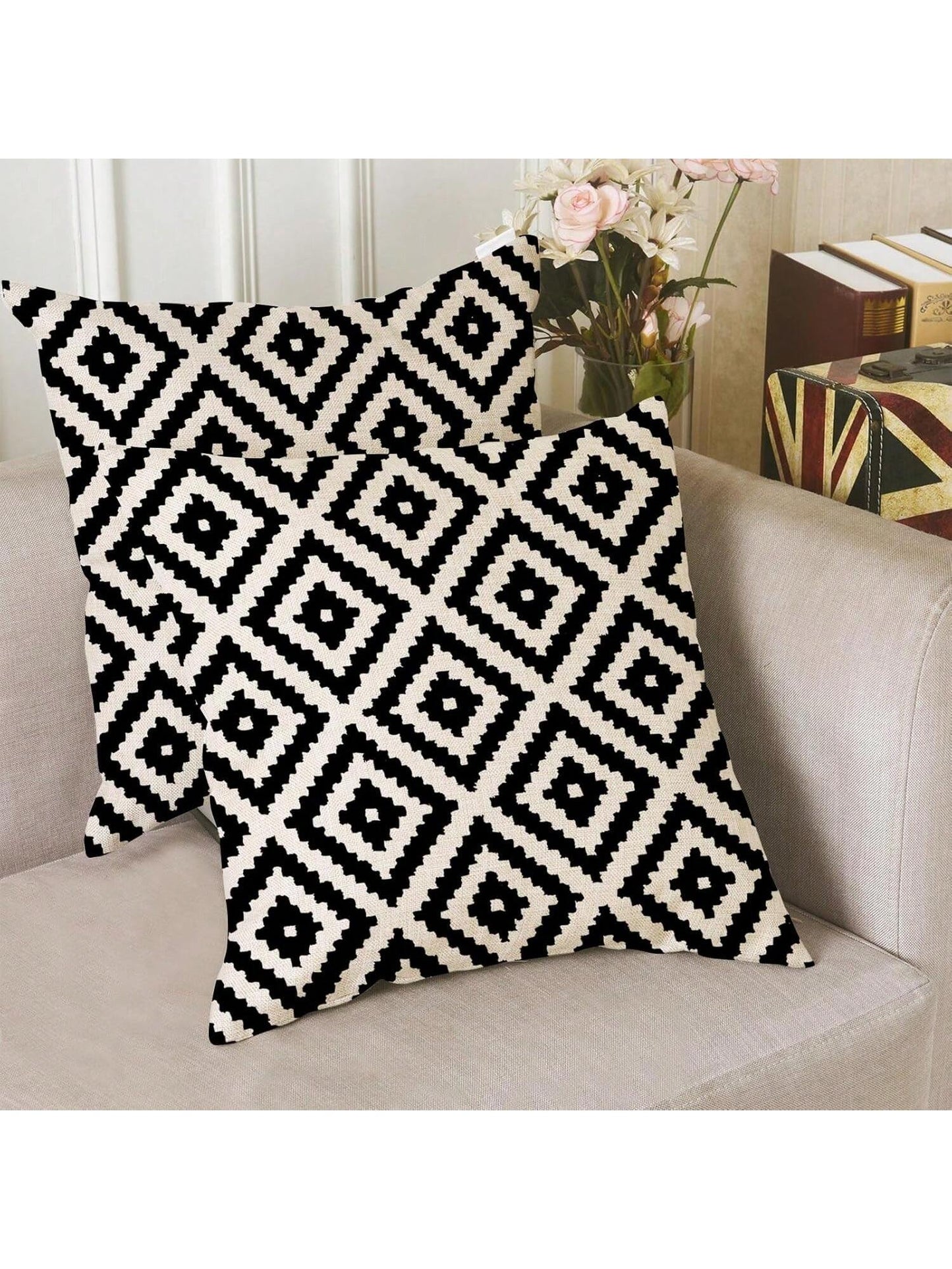 2pcs Black And White Retro Geometric Pattern Decorative Pillow Covers, Sofa Cushion Covers (Square Pattern), Single-Sided Print, Without Pillow Insert (16inX16in, 18inX18in, 20inX20in)