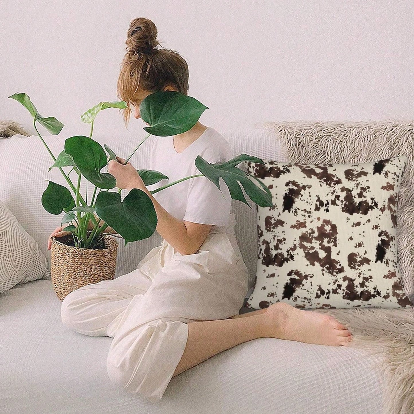 2PCS Brown Cow Print Square Pillow Cover, Western Country Cowhide Texture Sofa Pillow Cover, Suitable For Bedroom And Country Home Decor, Single-Sided Without Pillow Insert