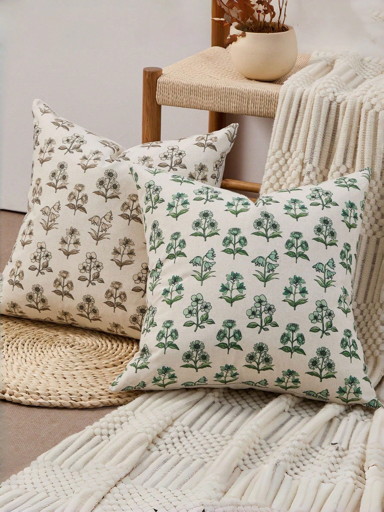 2pcs/Set 3 Small Flower Throw Pillow Covers, Elegant Floral Style Pillow Covers, Vintage Floral Pillow Covers, Suitable For Same Size Pillow Inserts, Easy To Change And Wash, Great Gift Choice For Spr