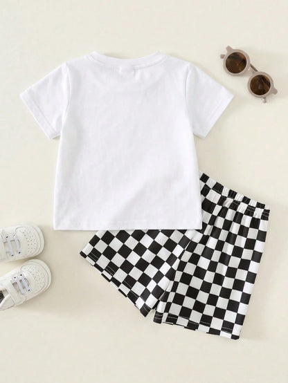 2pcs/Set Baby Boy Cute Summer Casual Racing Vintage Distressed Car Graphic Loose Short Sleeve T-Shirt Ch Holiday White And Red Black And White