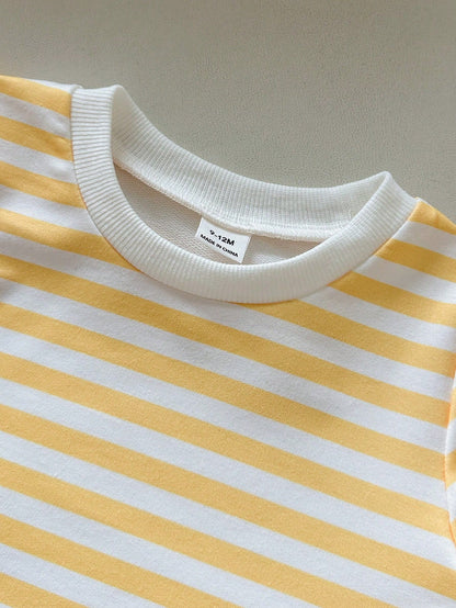 2pcs/Set Baby Boy Spring/Autumn Yellow & Blue Colorblock Cute Playful Style Striped Long Sleeve T-Shirt With Cartoon Duck Embroidery Denim Overalls Set, Loose Comfortable Fit, Suitable For Daily