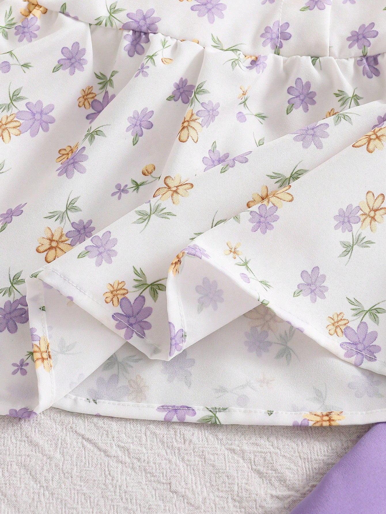 2pcs/Set Baby Girls' Summer Cap Sleeve Top And Shorts Set, Baby Girl Bowknot Ditsy Floral Sleeveless Shirt + Ruffle Hem Elastic Waist Pants, Cute Sweet Princess Outfit, Newborn 1st Birthday Gift, Soft
