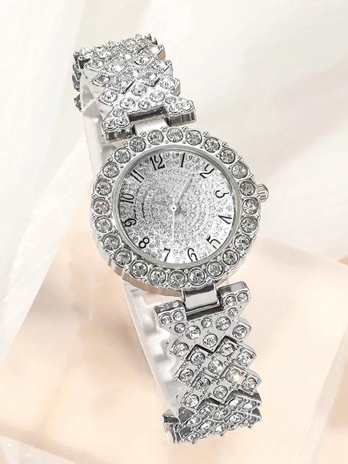 2pcs Set Elegant Crystal Quartz Watch & Heart-Shaped Diamond Bracelet, Fashion, Minimalist, Luxury Women's Watch Set, Suitable For Holidays, Parties, Weddings, Gatherings, And Daily Wear, Best Gift Fo