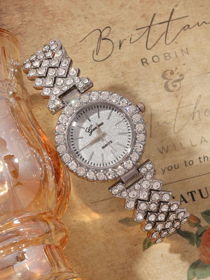 2pcs Set Elegant Crystal Quartz Watch & Heart-Shaped Diamond Bracelet, Fashion, Minimalist, Luxury Women's Watch Set, Suitable For Holidays, Parties, Weddings, Gatherings, And Daily Wear, Best Gift Fo