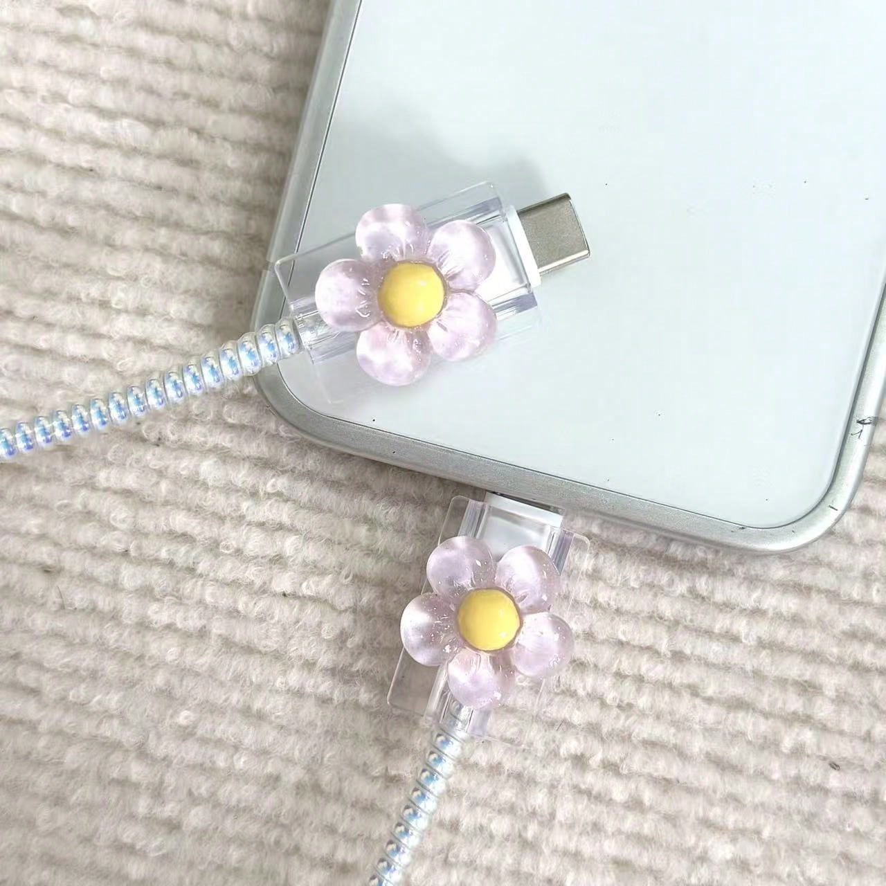 2pcs Transparent Flower Shaped Charging Head Protective Cover Cable Protector, Charger Protector