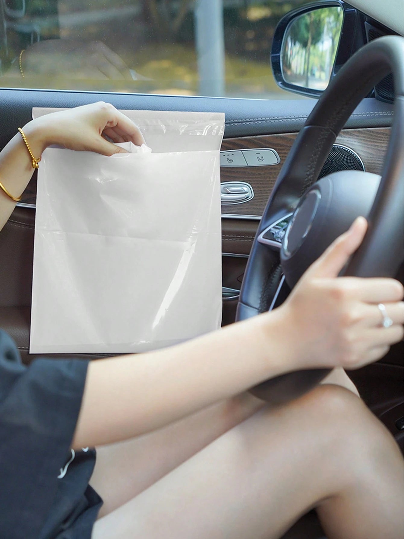 30/50pcs Easy Stick-On Disposable Car Trash Bag, Leakproof Vomit Bag, Beautiful Kitchen Storage Bag, Durable, Suitable For Cars, Kitchens, Bedrooms, Study Rooms, Travel, Camping, Office Spaces