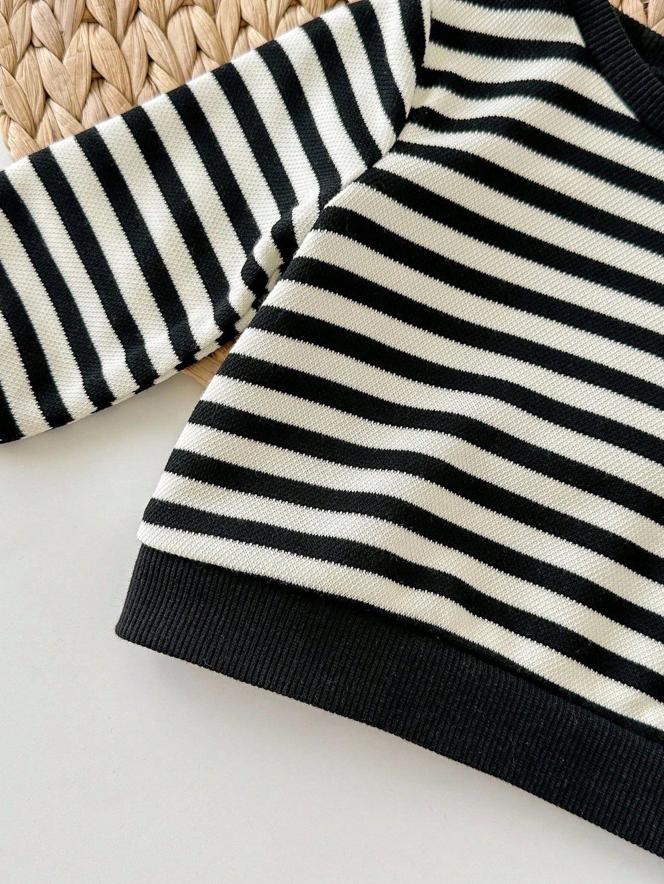 3pcs Newborn Baby Cute Knitted Striped Cartoon Pattern Long Sleeve Sweatshirt, Fall Clothes Winter((Only Tops Are Sold))