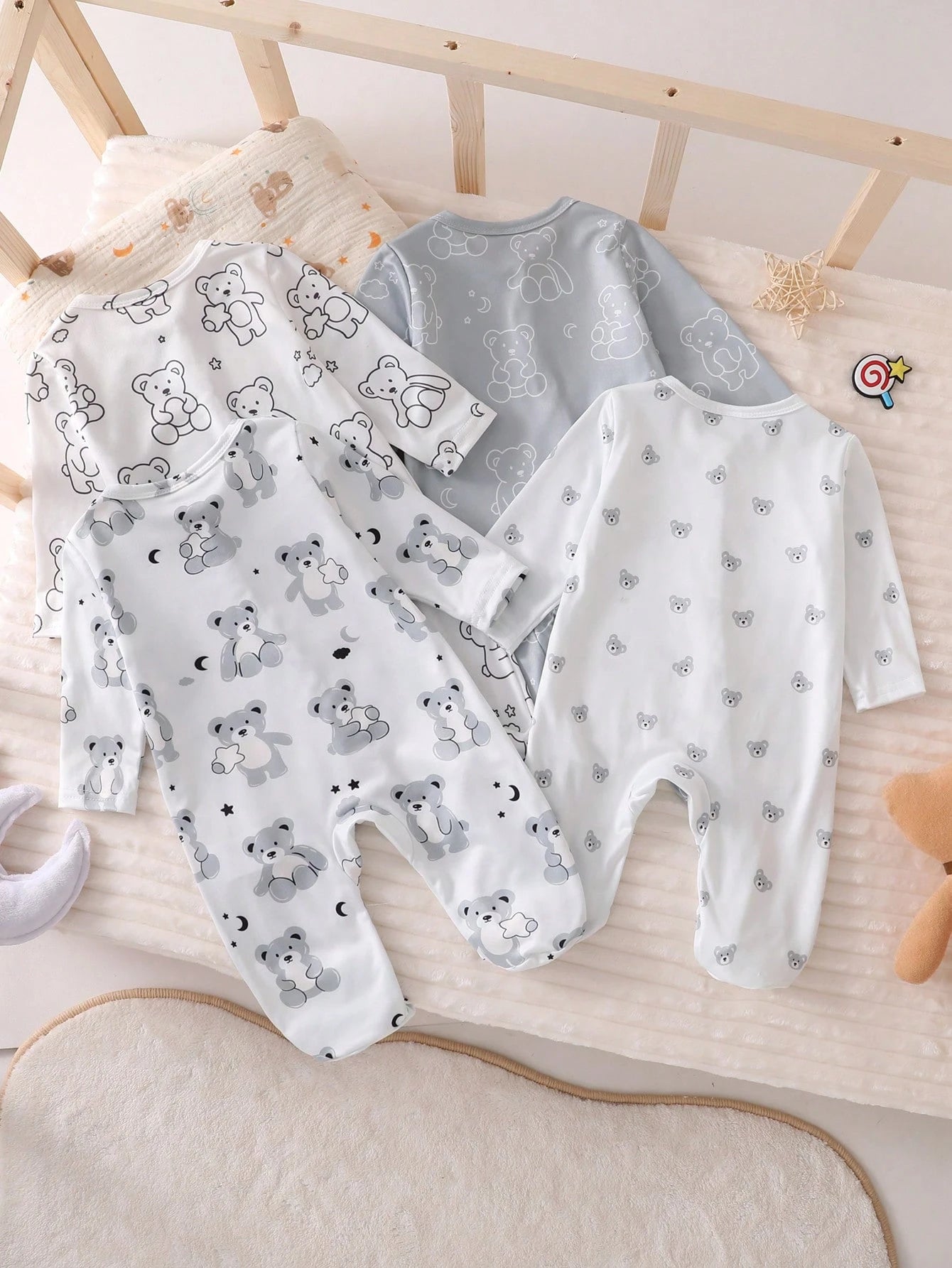 4pcs Newborn Baby Bear Pattern White Khaki Romper Set,Long Sleeve Footed Jumpsuit Pajamas,Autumn Cute Graphic Winter Home Wear,Family Matching Clothes