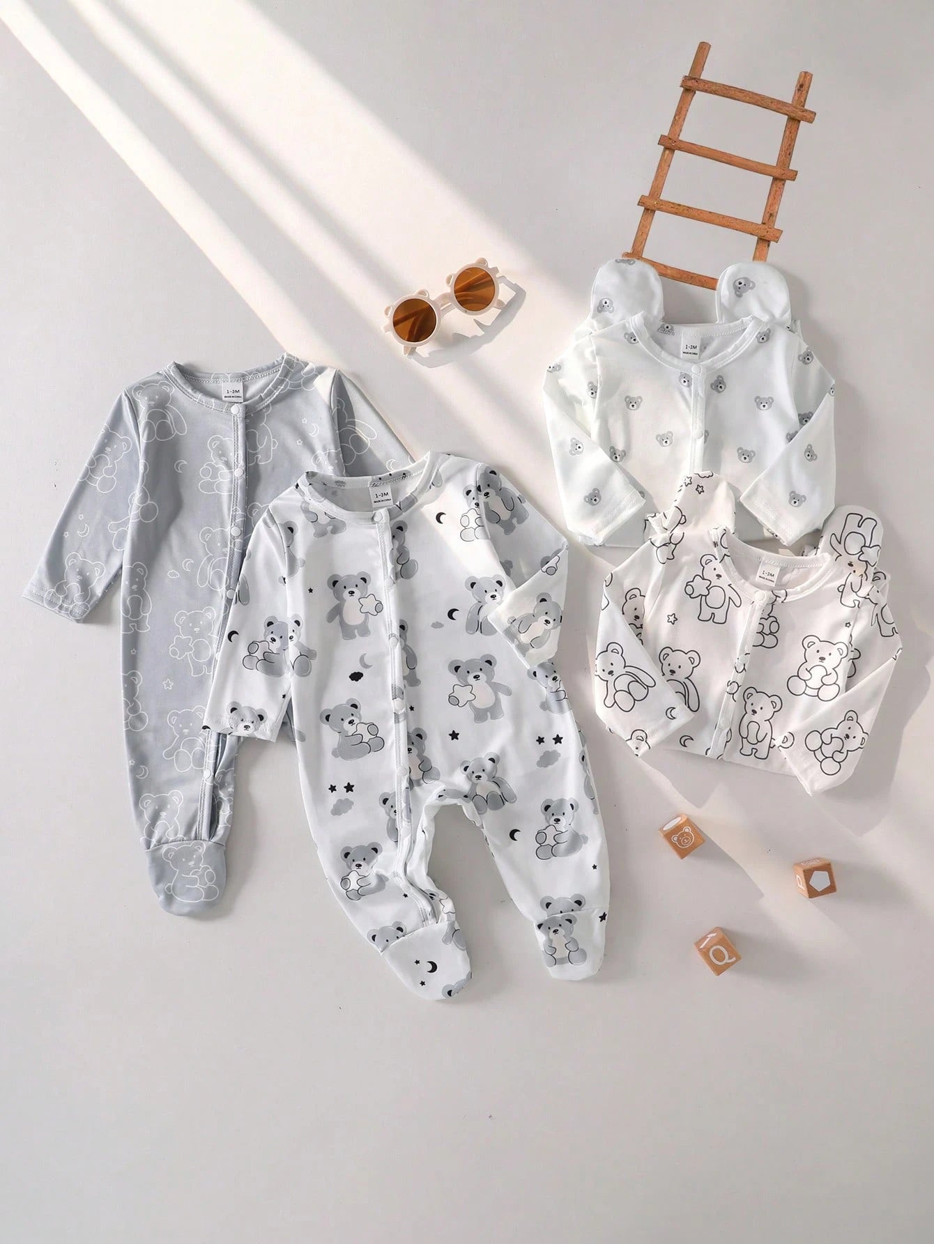 4pcs Newborn Baby Bear Pattern White Khaki Romper Set,Long Sleeve Footed Jumpsuit Pajamas,Autumn Cute Graphic Winter Home Wear,Family Matching Clothes