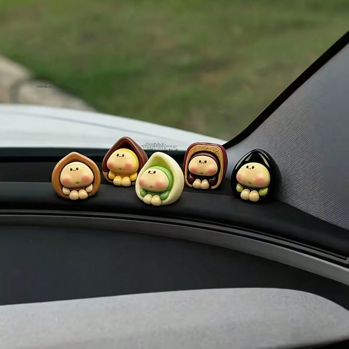 5pcs Charming Adult Nut Car Hanging Ornament, Healing Style Rearview Mirror Pendant, Car Dashboard Decor, Office Desk Ornament, Car Decoration, Workstation Desk Ornament, Suitable For Multiple Scenes