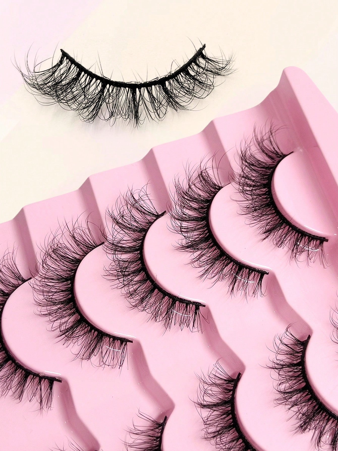 7 Pairs Fluffy Eyelashes Natural Volume False Lashes Wispy Soft Curly Fake Lashes Makeup