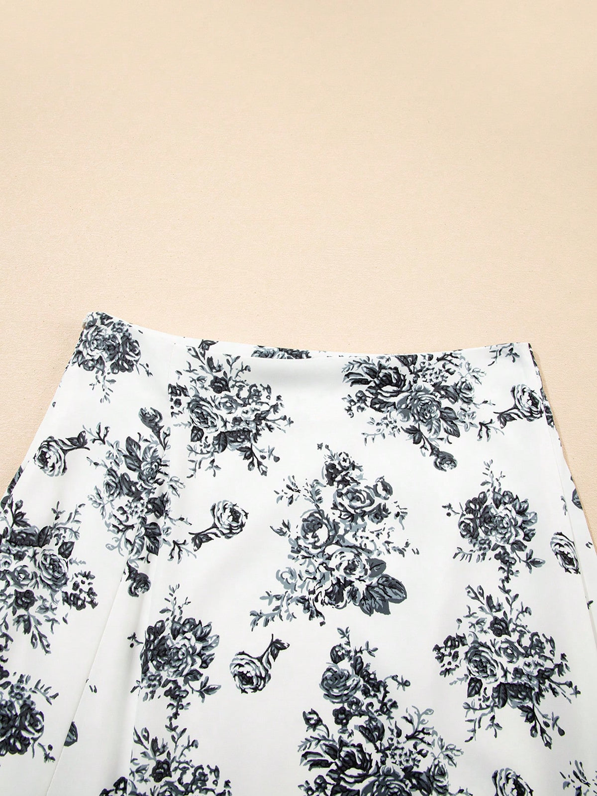 Acelitt Black Bohemian Floral High Waist Ruffle Hem Slit Lightweight Slightly Sheer Maxi Skirt Summer