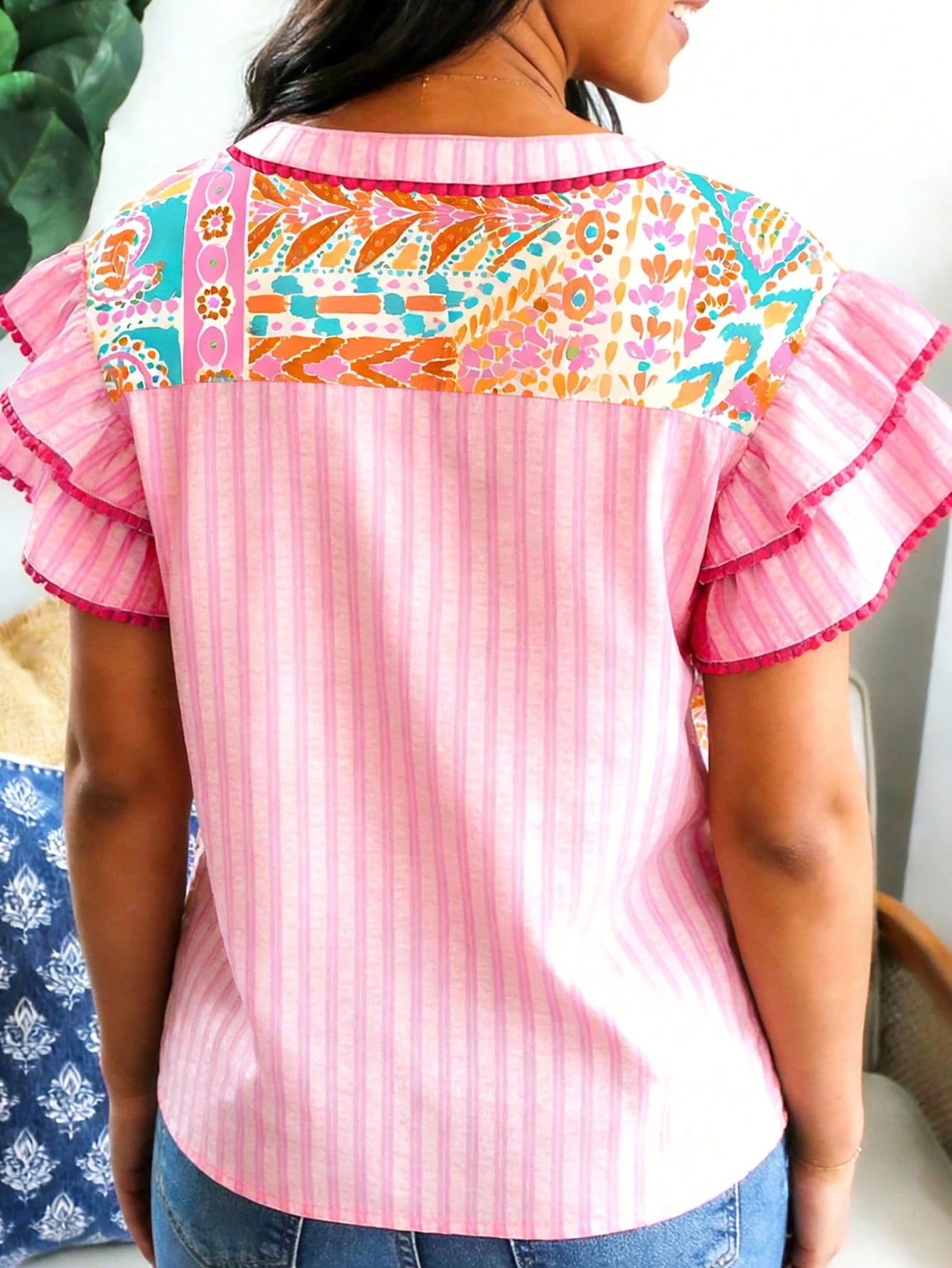 Acelitt Bohemian Geometric Print V-Neck Ruffle Sleeve Women's Summer Vacation Blouse