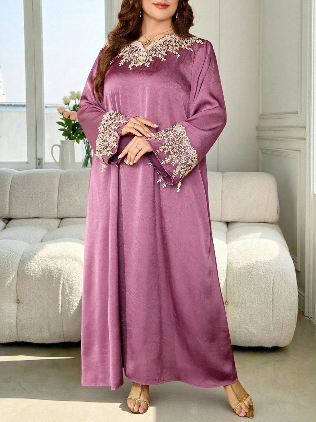 Al Najma Casual Solid Color Beaded Lace Trim Notch Neck Long Sleeve Loose Regular Fit Plus Size Women's Arabian Dress Spring Summer