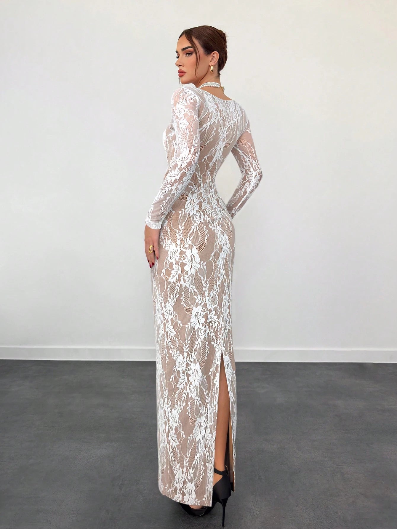 Aloruh Women's Beige Autumn Elegant Wedding Guest Lace Long Sleeve Cupped Bustier Tight Fitting Floor Length Bodycon Dress,Party Date Night Occasion