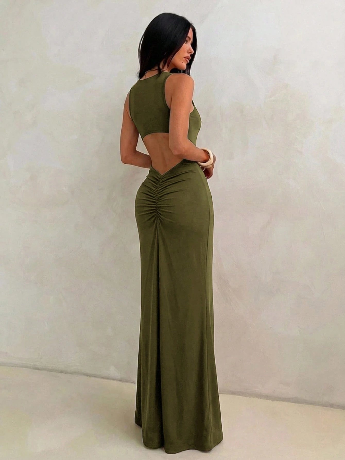 Aloruh Women's Olive Green Sleeveless Bodycon Dress With Fish Tail Hem, Suitable For Vacation, Spring/Summer Party,Wedding Guest,Graduation Dress