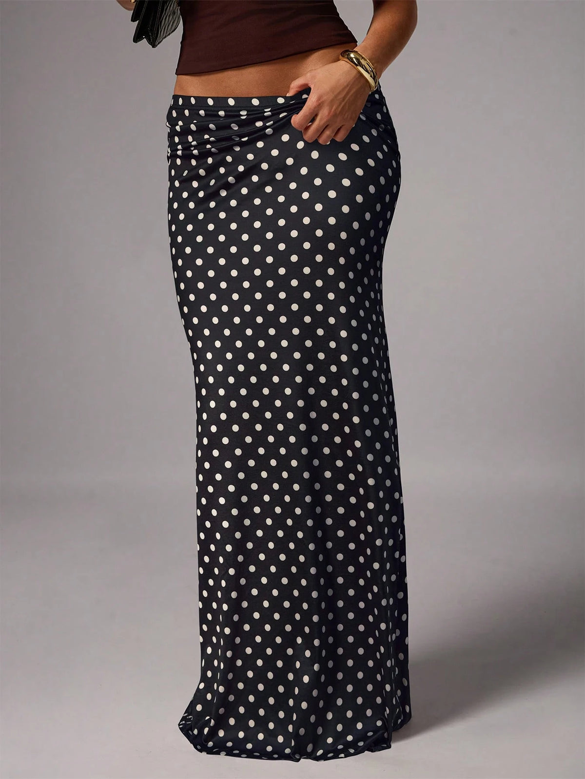Avenya Elegant Brown And White Polka Dot Knitted Mermaid Skirt With Geometric Ruched Detailing Long Length Day Party Autumn