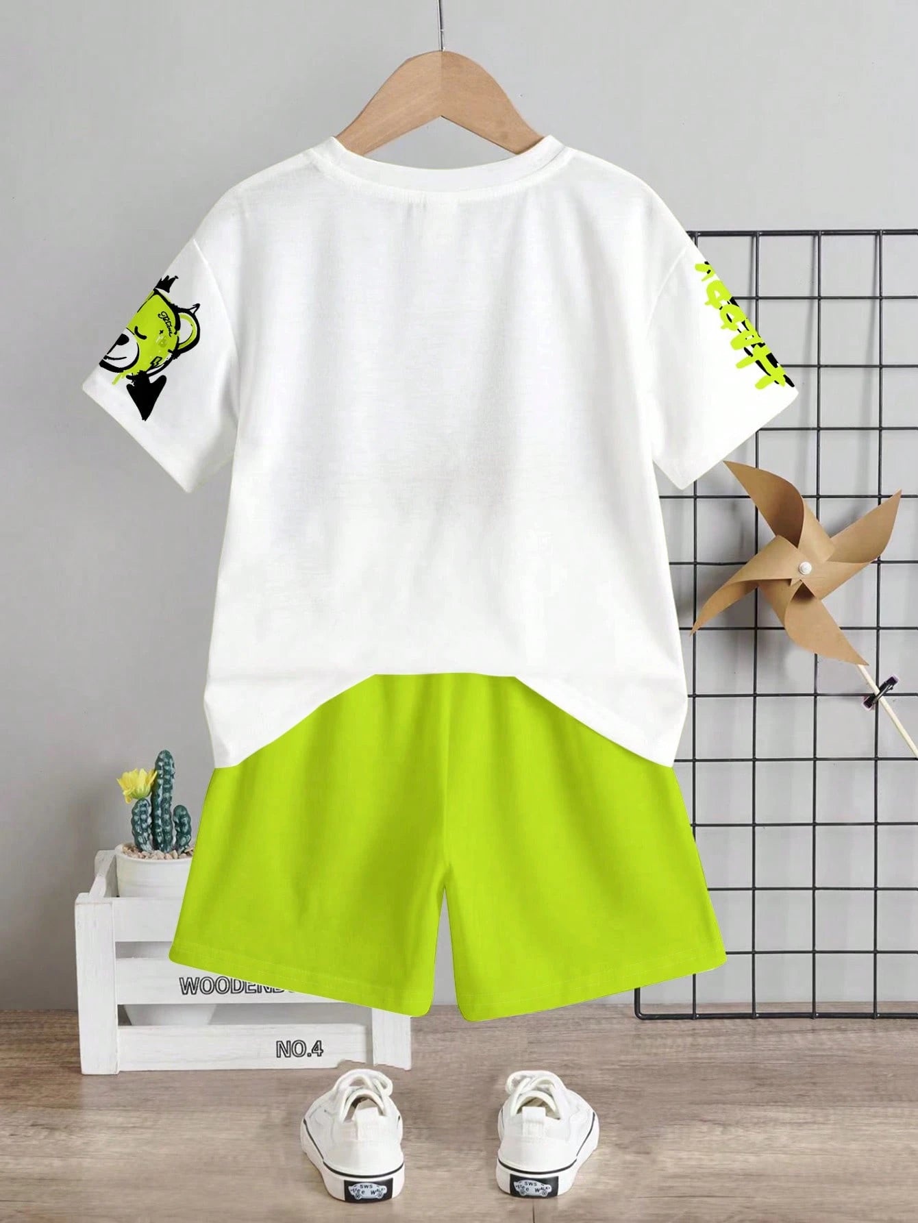 Baby Boy Casual Comfortable Fashionable Minimalist Round Neck Short Sleeve T-Shirt And Shorts Set, Suitable For Spring And Summer, Classic Cartoon Handsome Graffiti Bear Print