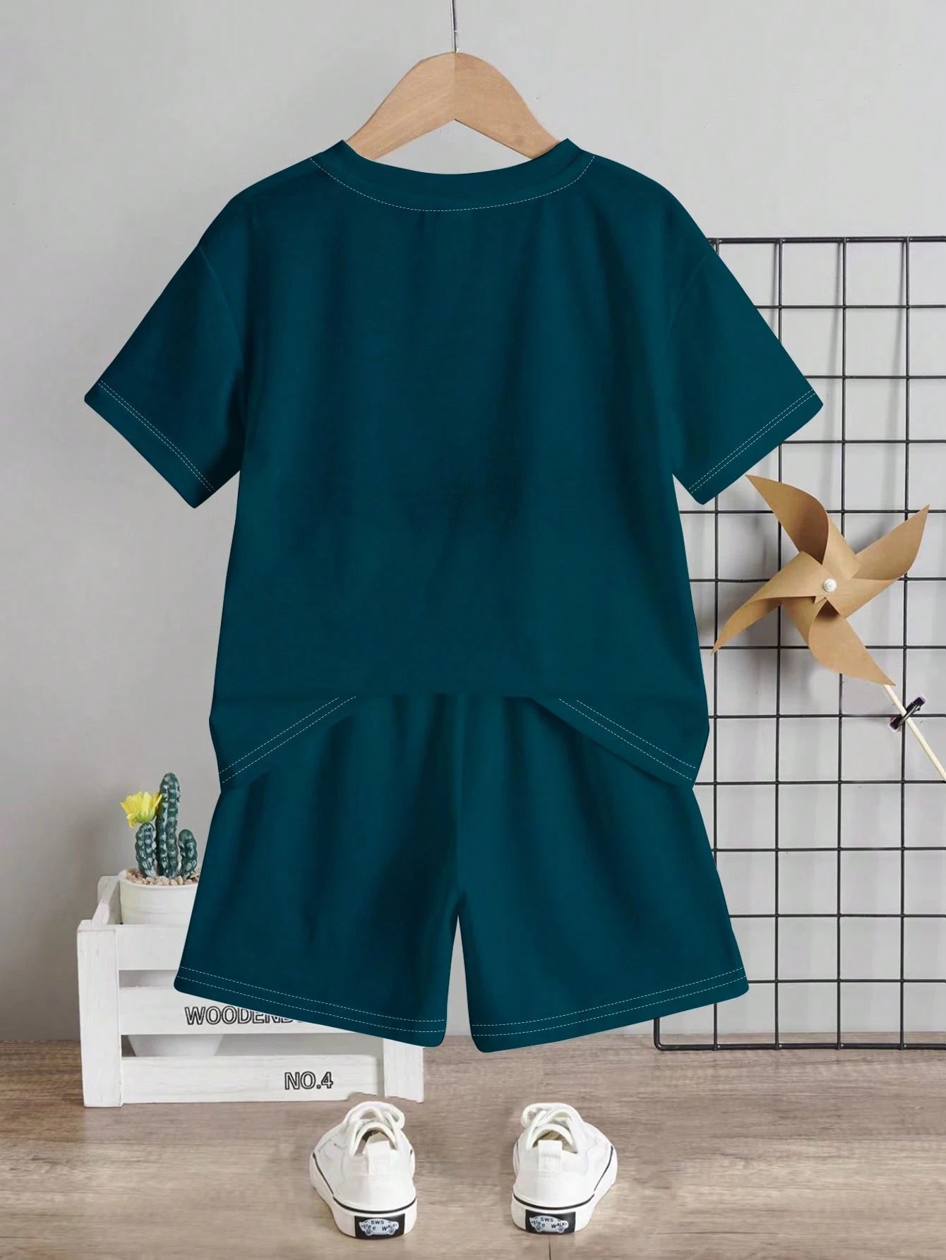 Baby Boy Casual Comfortable Minimalist Round Neck Short Sleeve T-Shirt And Shorts Set, Classic Cool Striped, Color Block, And Palm Tree Logo Printed, Suitable For Spring And Summer