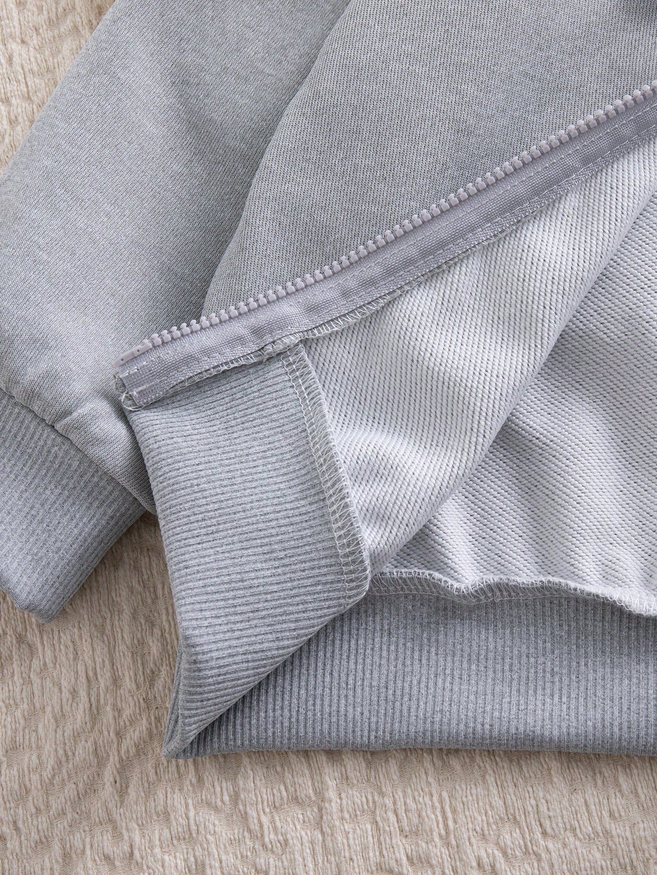 Baby Girl 0-3 Years Grey 2pcs Autumn/Winter Casual Bowknot Print Long Sleeve Hooded Sweatshirt & Sweatpants Set, Fashionable Casual, Sweet Suitable For Outings, School And Multiple Occasions